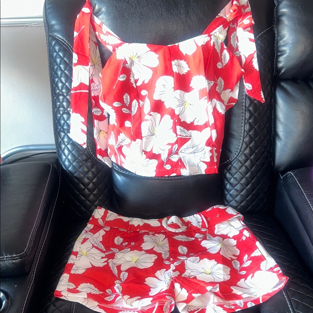 Everly Scarlet Floral Pajama Set